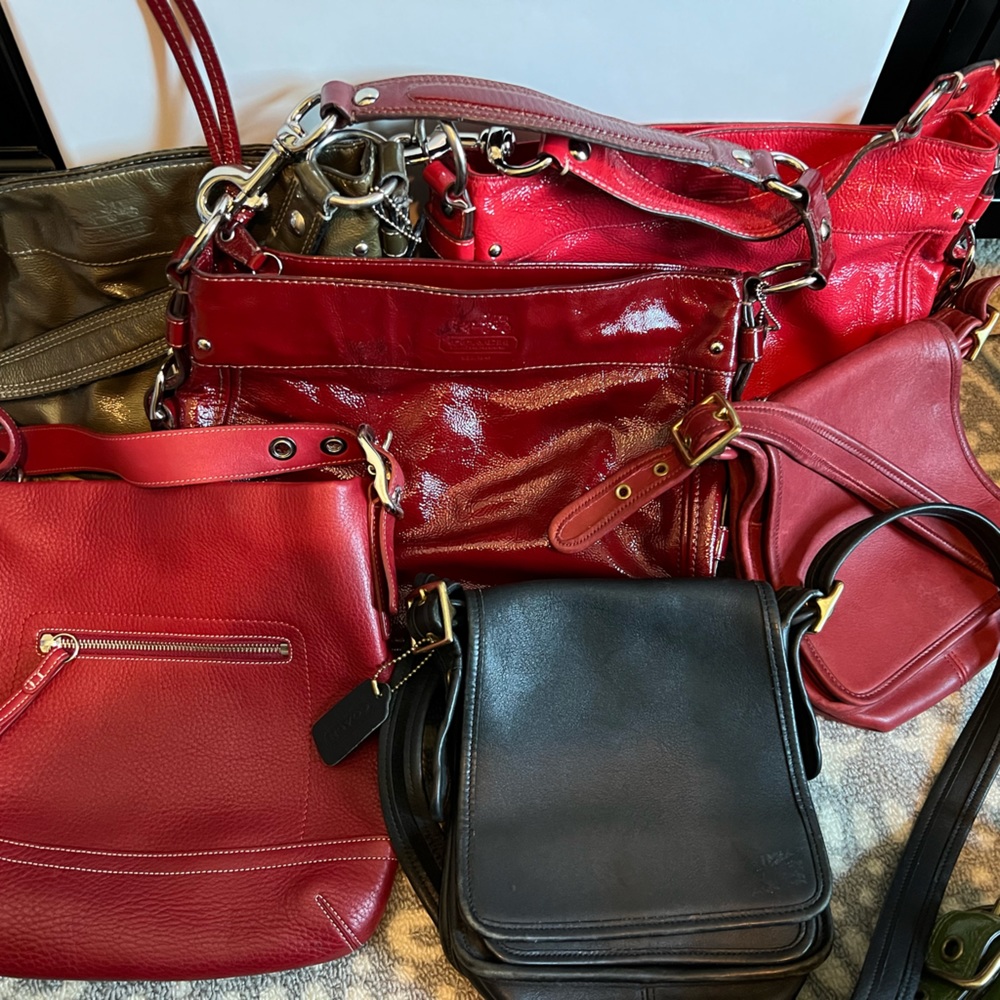 Lot of 6 Coach purses, good condition.